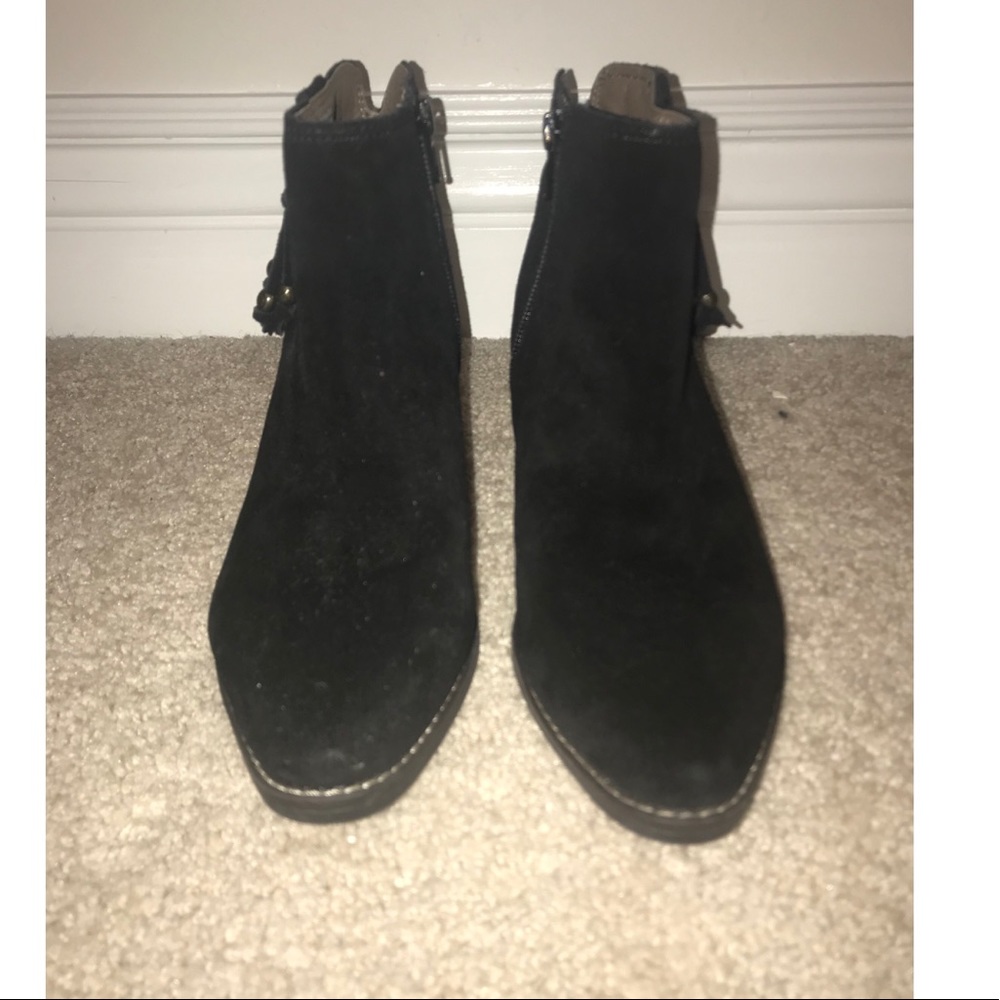 Barely worn black ankle boots